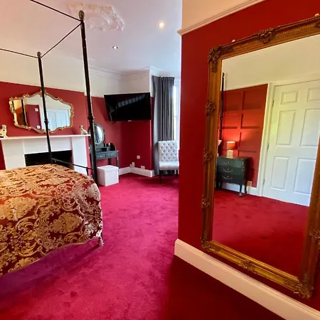 Blenheim 3*