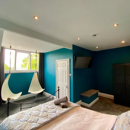 Blenheim בית הארחה