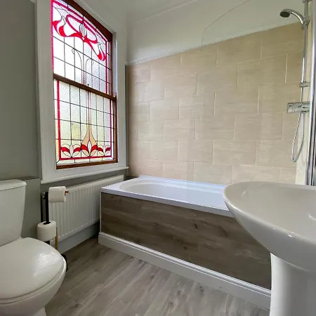 Blenheim בית הארחה יורק